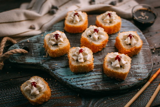 Наоми